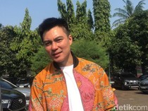 Baim Wong Diantar Kakak-kakak ke Pengadilan Hadiri Sidang Cerai