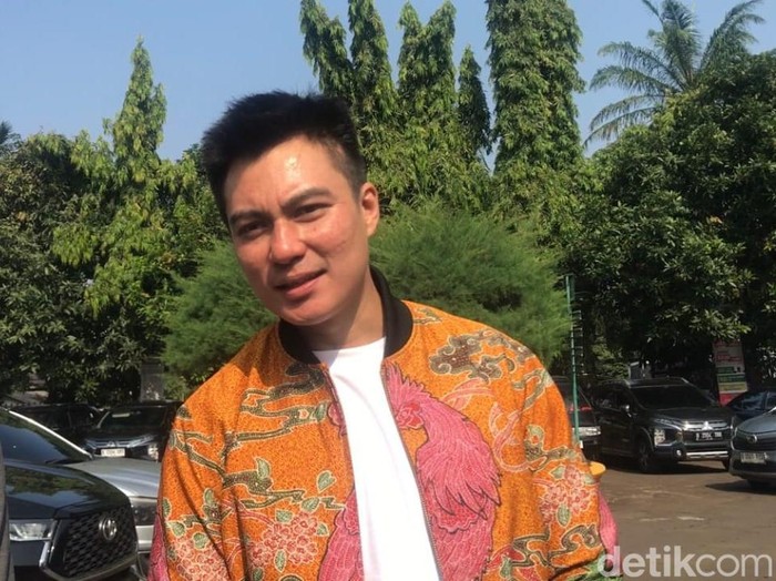 Baim Wong di Pengadilan Agama Jakarta Selatan.