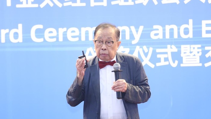 Bapak mobil listrik Asia.