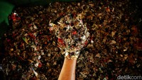TPS 3R ini diharapkan mampu mengurangi tumpukan sampah di Bantar Gebang.  