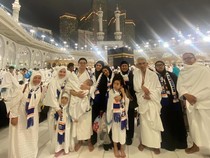 Impian DJ Una Foto Keluarga di Makkah Akhirnya Terwujud
