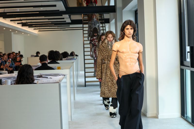 PARIS, FRANCE - MARCH 09: (EDITORIAL USE ONLY - For Non-Editorial use please seek approval from Fashion House) A model walks the runway during the Duran Lantink Womenswear Fall/Winter 2025-2026 show as part of Paris Fashion Week on March 09, 2025 in Paris, France. (Photo by Peter White/Getty Images)