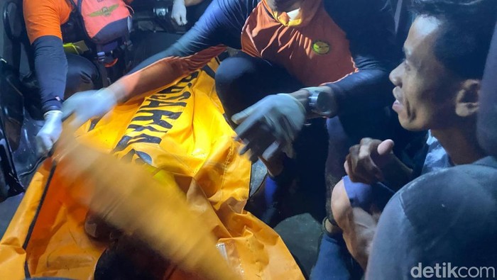 Guntur Nur Sejati (9), bocah asal Kampung Cijagung, Desa Bojonggaling, Kecamatan Bantargadung, Kabupaten Sukabumi, yang dilaporkan hanyut di Sungai Leuwi Curug, akhirnya ditemukan dalam kondisi meninggal dunia