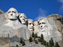 Kualitas Udara Buruk Ancam Wisatawan di Sekitar Gunung Rushmore AS