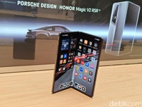 Honor Magic V2 RSR Porsche Design