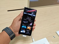 Honor Magic V2 RSR Porsche Design