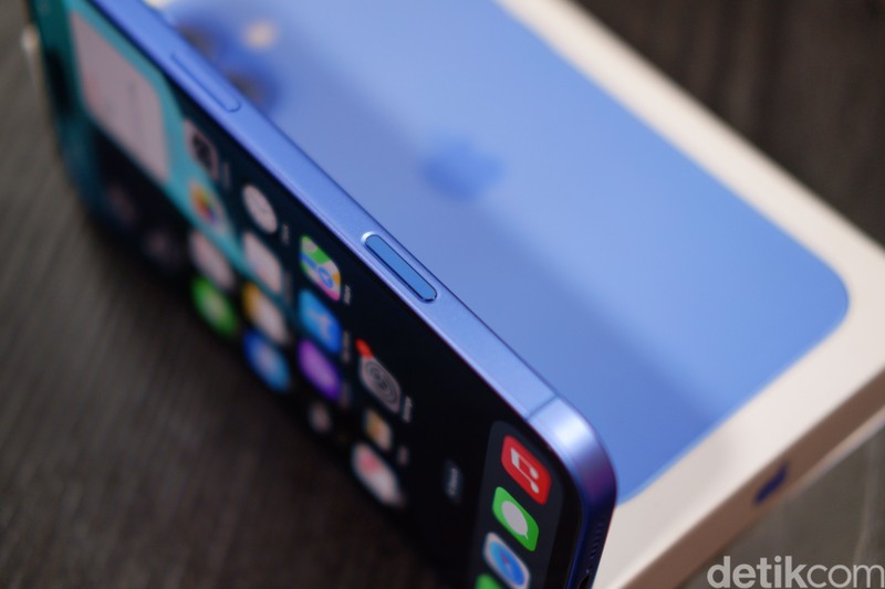 iPhone 16 Plus