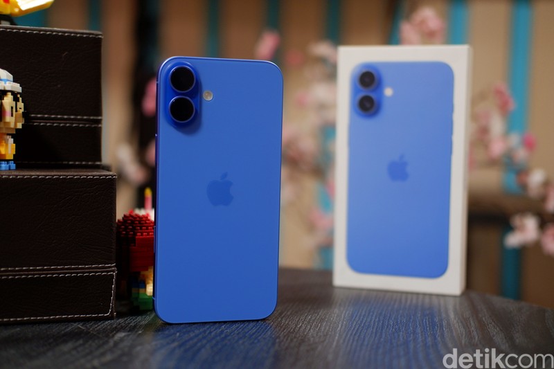iPhone 16 Plus