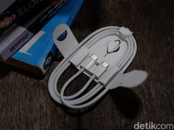 Unboxing iPhone 16 Pro Max Desert Titanium Berpenampilan Wah