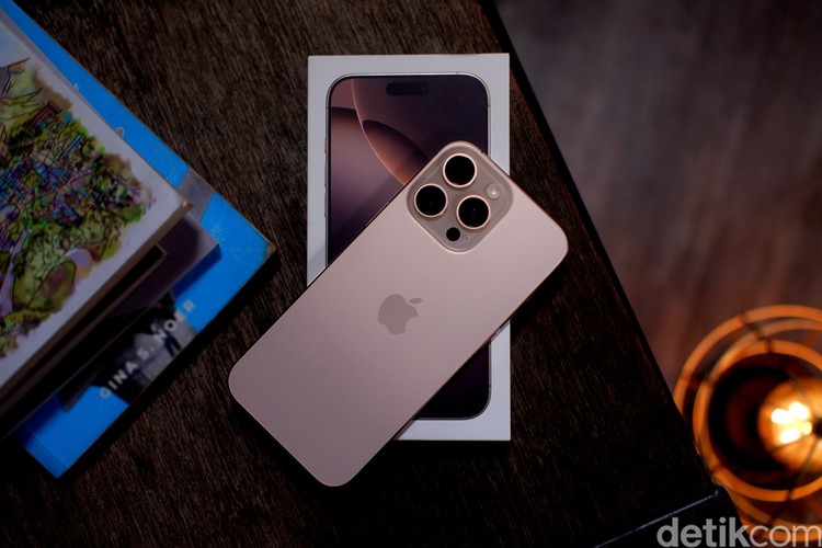 iPhone 16 Pro Max