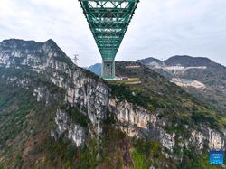 Potret Menakjubkan Calon Jembatan Tertinggi Dunia di China