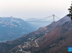 Potret Menakjubkan Calon Jembatan Tertinggi Dunia di China
