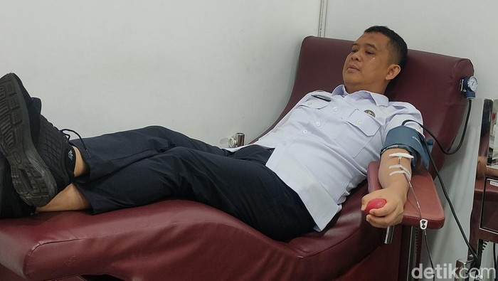 Kalapas Cianjur donor darah di UTD PMI