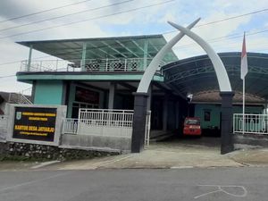 Nggak Ada Minimarket di Desa di Pasuruan Ini