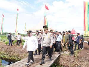 Tanam Pohon di Bengkalis, Kapolda Riau Ingatkan Musim Kemarau Sudah Dekat