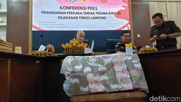 Kejati Lampung mengungkap modus oknum BUMN korupsi pada pembangunan jalan tol