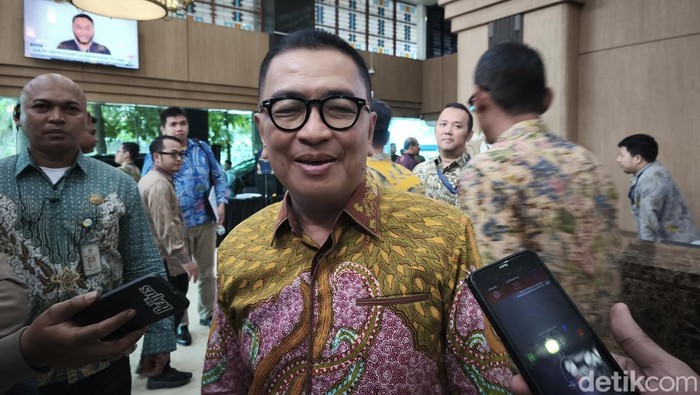 Komisaris BJB Helmy Yahya
