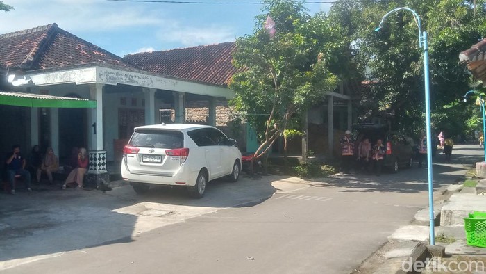 Lokasi hajatan wayangan di Desa Karangturi, Kecamatan Gantiwarno, Klaten. Foto diunggah Rabu (16/4/2025).