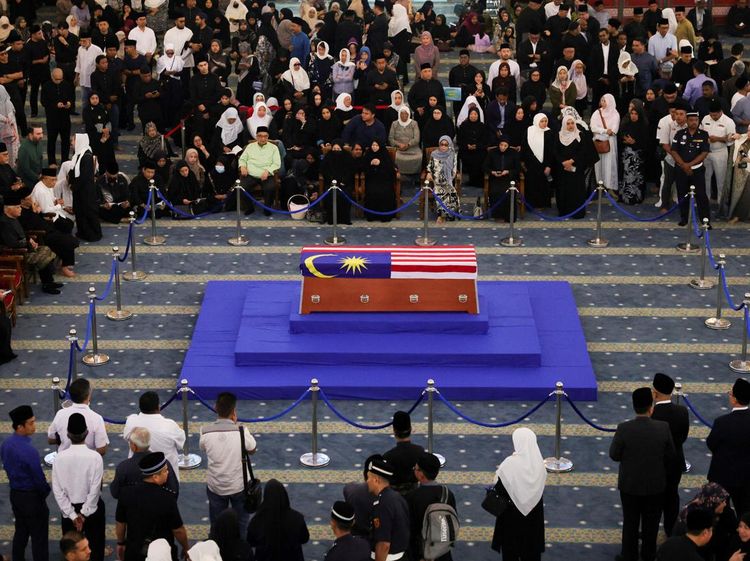 Mantan PM Malaysia Abdullah Ahmad Badawi Dimakamkan dengan Upacara Kenegaraan