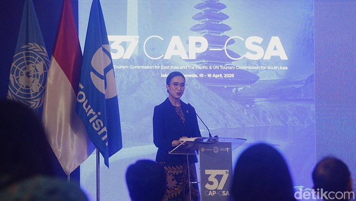 Indonesia kembali dipercaya menjadi tuan rumah UN Tourism 37th CAP-CSA Joint Commission Meeting. Acara ini diikuti delegasi dari berbagai negara Asia Timur, Pasifik, dan Asia Selatan.