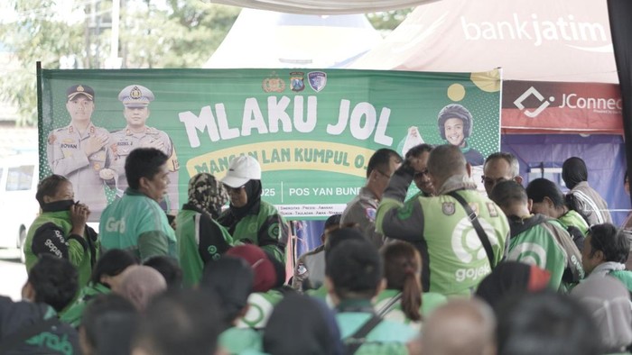 mlaku jol polres gresik