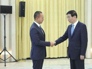 Bertemu Ketua MPR China, Eddy Soeparno Bahas Program Ketahanan Energi