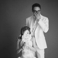 Hyomin T-ARA menggelar pernikahan mewah minggu lalu yang menuai atensi. Personel girl group generasi kedua tersebut tampil menawan mengenakan gaun pengantin mahal yang jadi perbincangan. Foto: Instagram @hyominnn