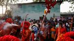 Ritual Unik Umat Hindu di Bangladesh Rayakan Festival Lal Kach