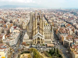 Sagrada Familia Siapkan Area Selfie Atur Kerumunan Wisatawan