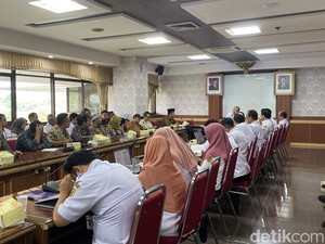 Massa Pedagang-Pelaku Wisata Borobudur Geruduk Pemprov Jateng, Ada Apa?