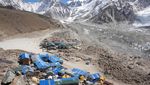 Suasana Pendakian di Everest Base Camp