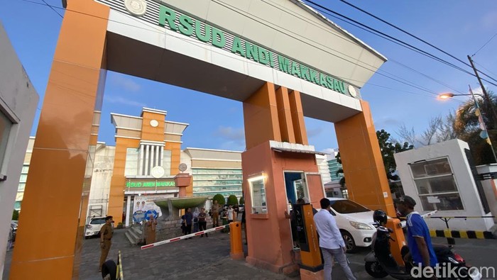 Suasana pengelolaan parkir di RSUD Andi Makkasau Parepare.