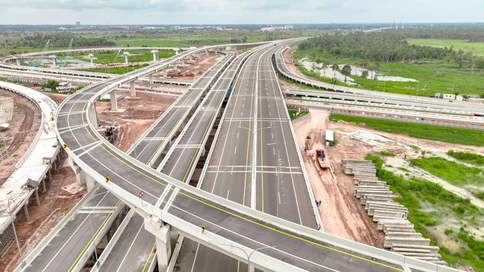 Tol junction ramp 2-3 segera dioperasikan dan mulai diberlakukan tarif