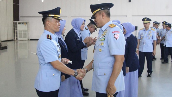 Zulfikri Arif Purba saat dilantik menjadi Danlanud SMH Palembang