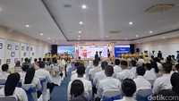 Adik-adik yang akan jadi pekerja migran di luar negeri, ke Jepang, Jerman bahwa soal karakter itu menjadi utama di samping soal keterampilan, pesan Fajar kepada para lulusan SMK, calon pekerja migran. Foto: (Cicin Yulianti/detikcom)