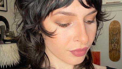 7 Potongan Rambut Sebahu yang Tidak Membosankan & Bikin Wajah Fresh