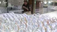 Semua harga jual produk emas di Pegadaian, baik buatan Antam, UBS dan Galeri24 sama-sama meroket dari hari sebelumnya.