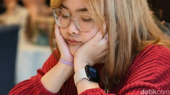 Memotret kondisi dalam ruangan, bisa menangkap obyek dengan api. Foto: Agus Tri Haryanto/detikINET