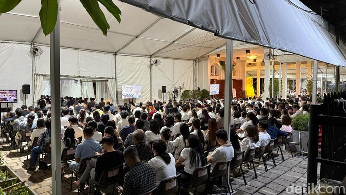 Ibadah Kamis Putih di Paroki Hati Kudus Yesus Surabaya