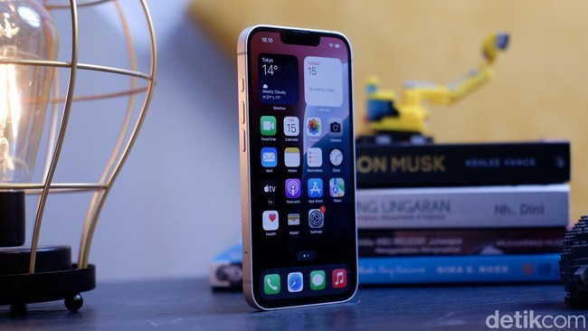 Review iPhone 16e: iPhone Murah Naik Kelas, Tapi Overpriced