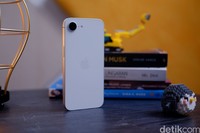 iPhone 16e