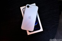 iPhone 16e