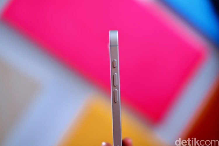 iPhone 16e
