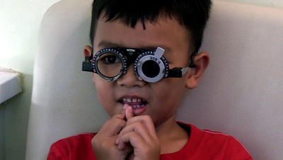 Melihat Layanan Kesehatan Mata Anak Satu Atap Pertama di Indonesia