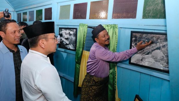 Kapolda Riau Irjen Herry Heryawan berkunjung ke Rumah Singgah Tuan Kadi di Pekanbaru, Riau.