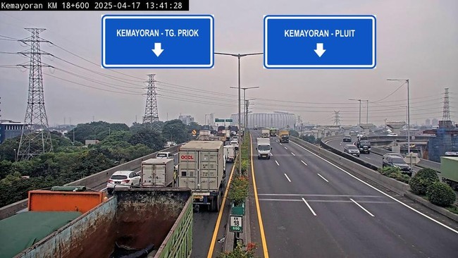 Gara-gara Antrean ke Pelabuhan Priok Berimbas Macet ke Mana-mana
