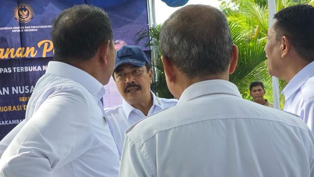 Menteri Imipas Agus Panen Ikan