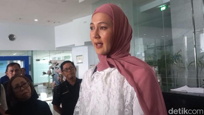 Paula Verhoeven di Komisi Yudisial