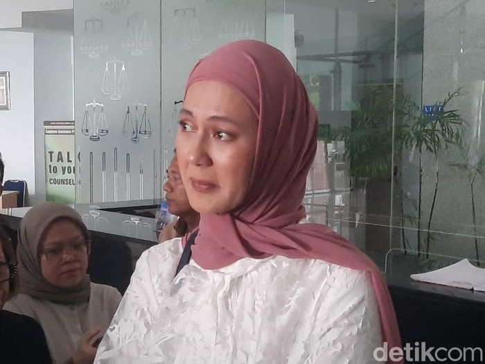 Paula Verhoeven di Komisi Yudisial