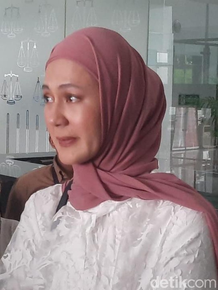 Paula Verhoeven di Komisi Yudisial
